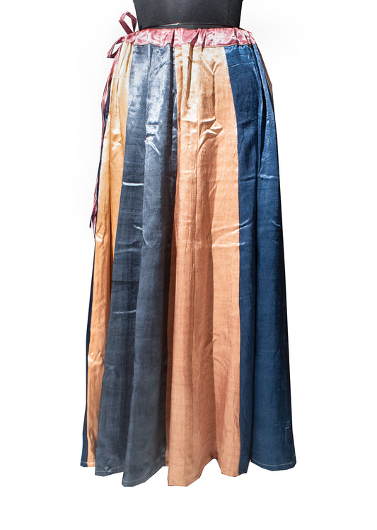 Plain Dyeing Mashru Silk 18 Kali Applique Work Garba Skirt - 4.5 Mtr Flare (Gher) - SKU : EK20901A