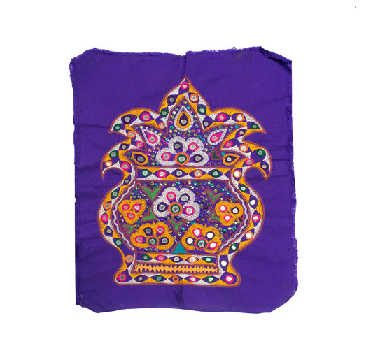 Ahir Work Cotton Fine Mirror and Threadwork Embroidery Wall Decoration - SKU: MD21408A