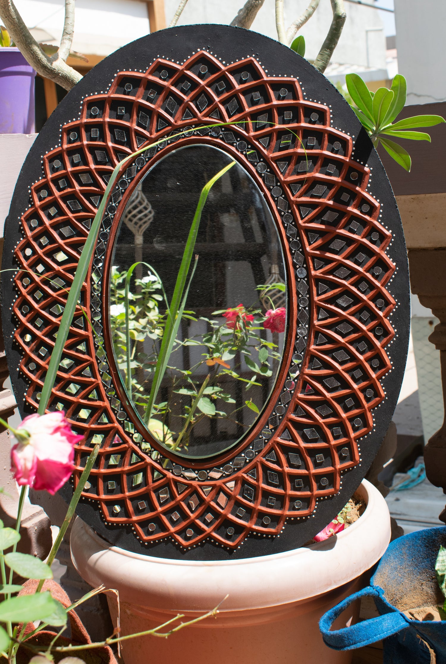 LIPPAN KAM MIRROR - Size : 24 In x 18 In