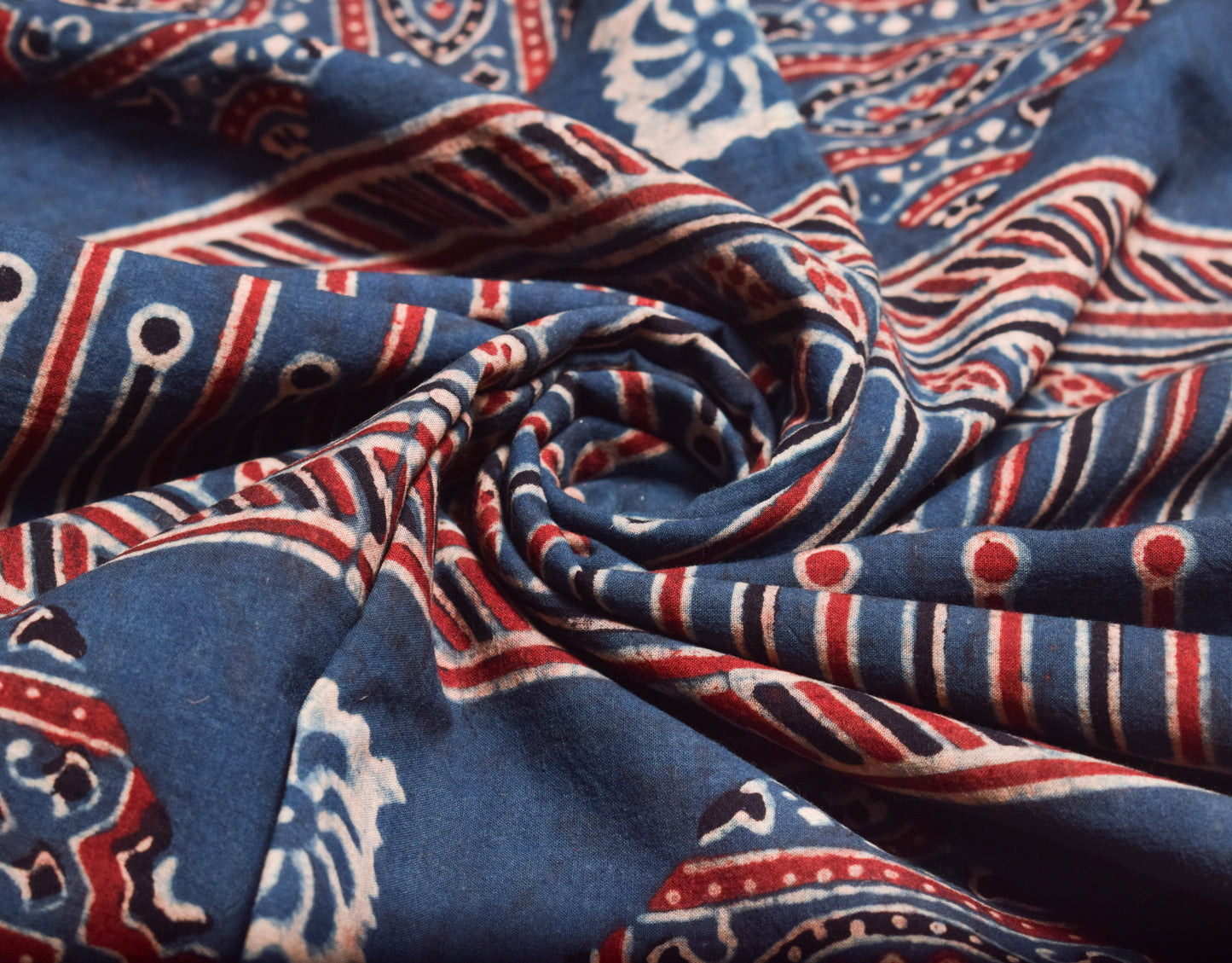 Ajrakh Cotton Natural Dye Hand Block Print Fabric    2.5 Mtr  Length  -  SKU : ID21901C