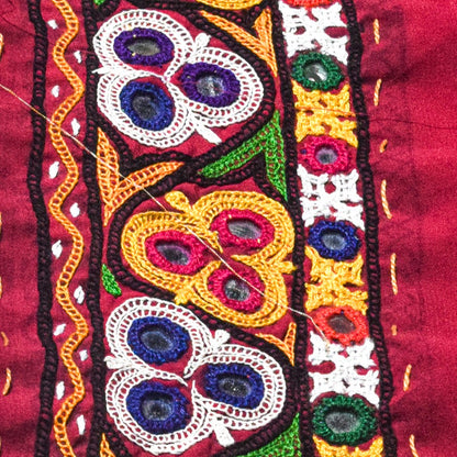 Ahir Work Cotton Hand Embroidered Mirror Work Handwork Border  - 2.6 Mtr Length    -  SKU : VA07902A