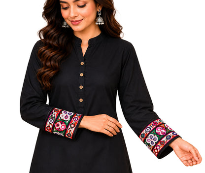 Ahir Work Cotton Mirrorwork Hand Embroidery Handwork Border  - 1.24 Mtr Length    -  SKU : VS09904A