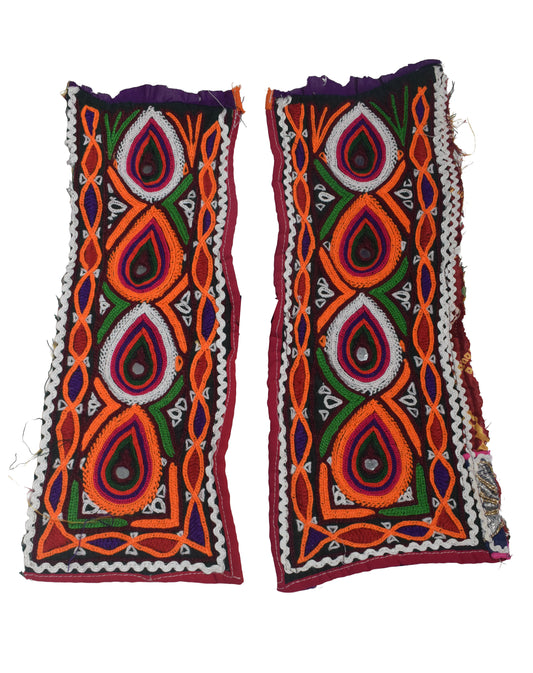 Ahir Work Cotton Hand Embroidered Mirror Work Handwork Patch  - 30 cms Length   -  SKU : VS20601B