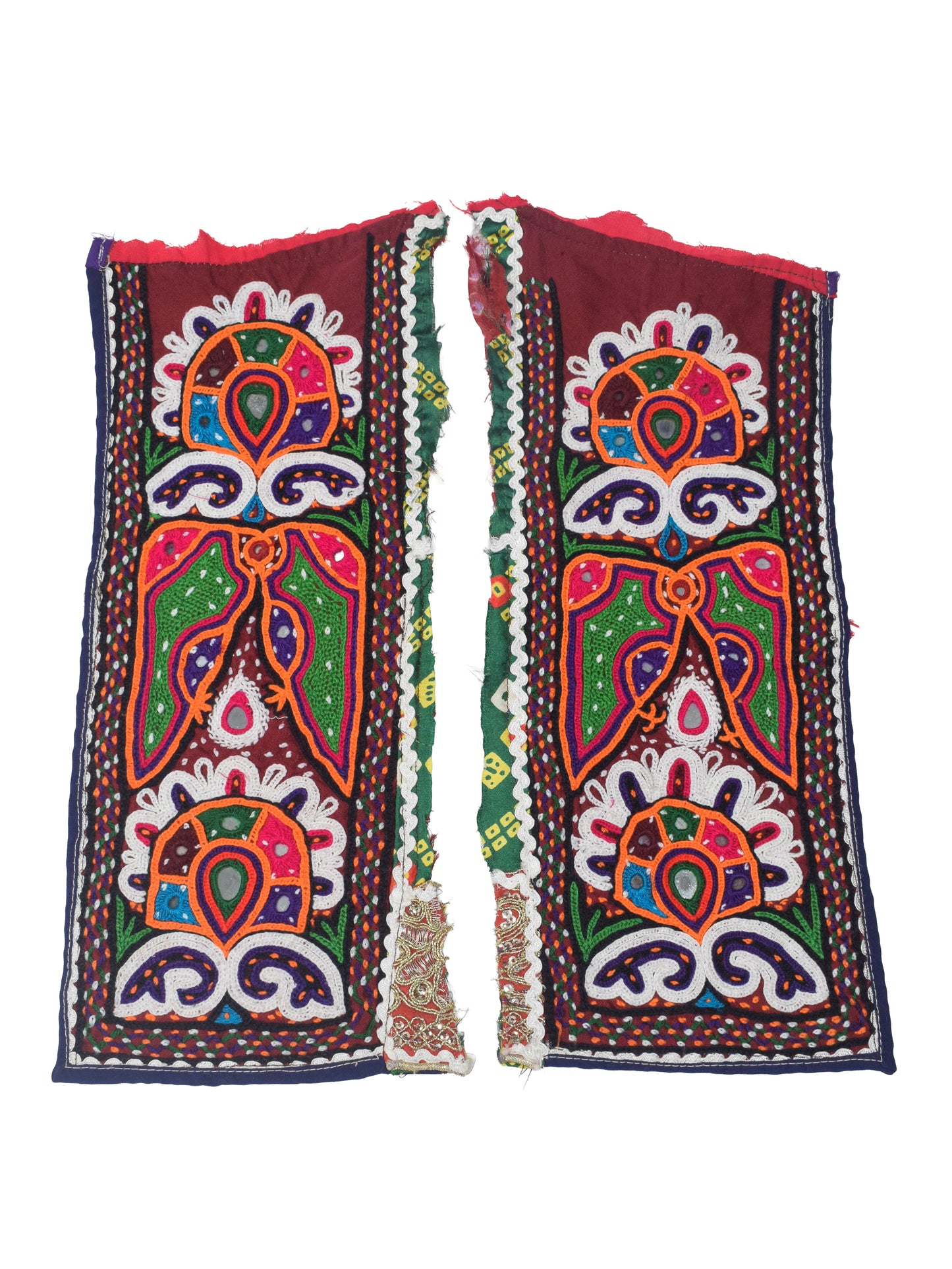 Ahir Work Cotton Hand Embroidered Mirror Work Handwork Patch  - 30 cms Length   -  SKU : VS20601E