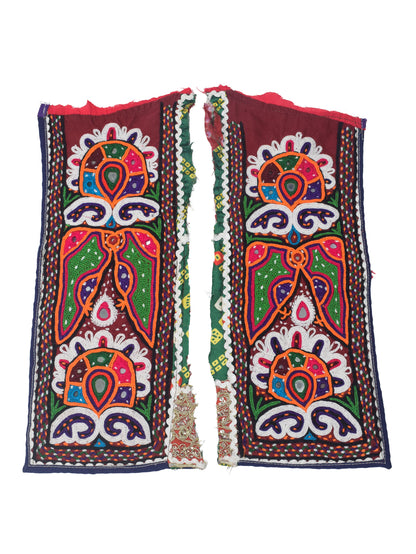 Ahir Work Cotton Hand Embroidered Mirror Work Handwork Patch  - 30 cms Length   -  SKU : VS20601E