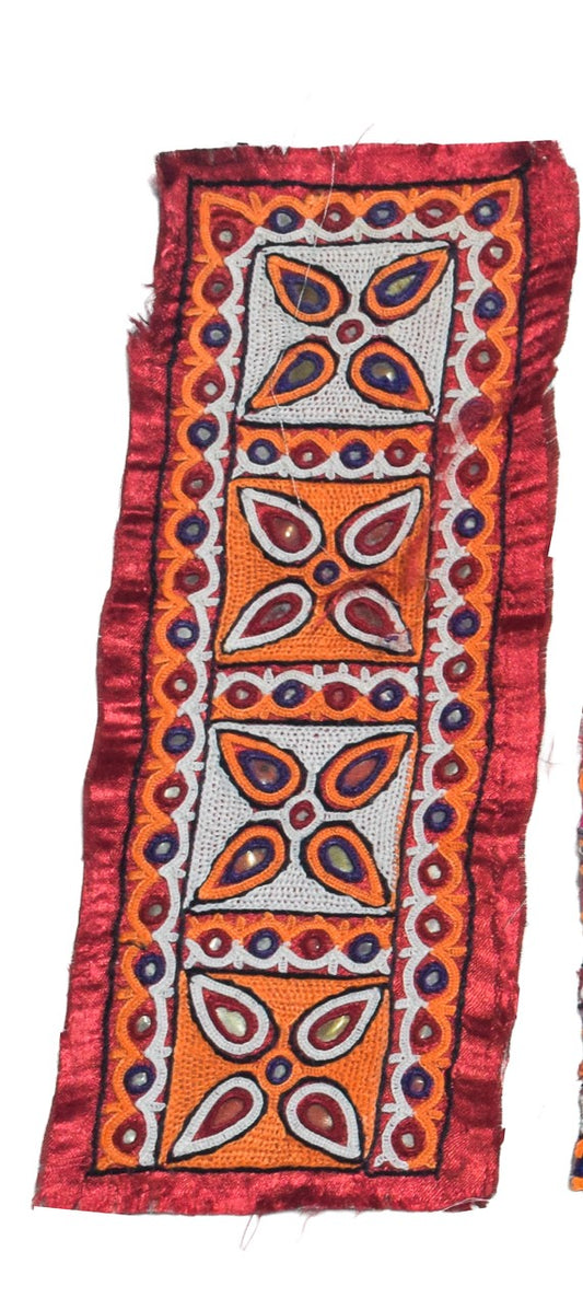 Ahir Work Silk Hand Embroidered Mirror Work Handwork Patch  - 24 cms Length    -  SKU : VA19901A