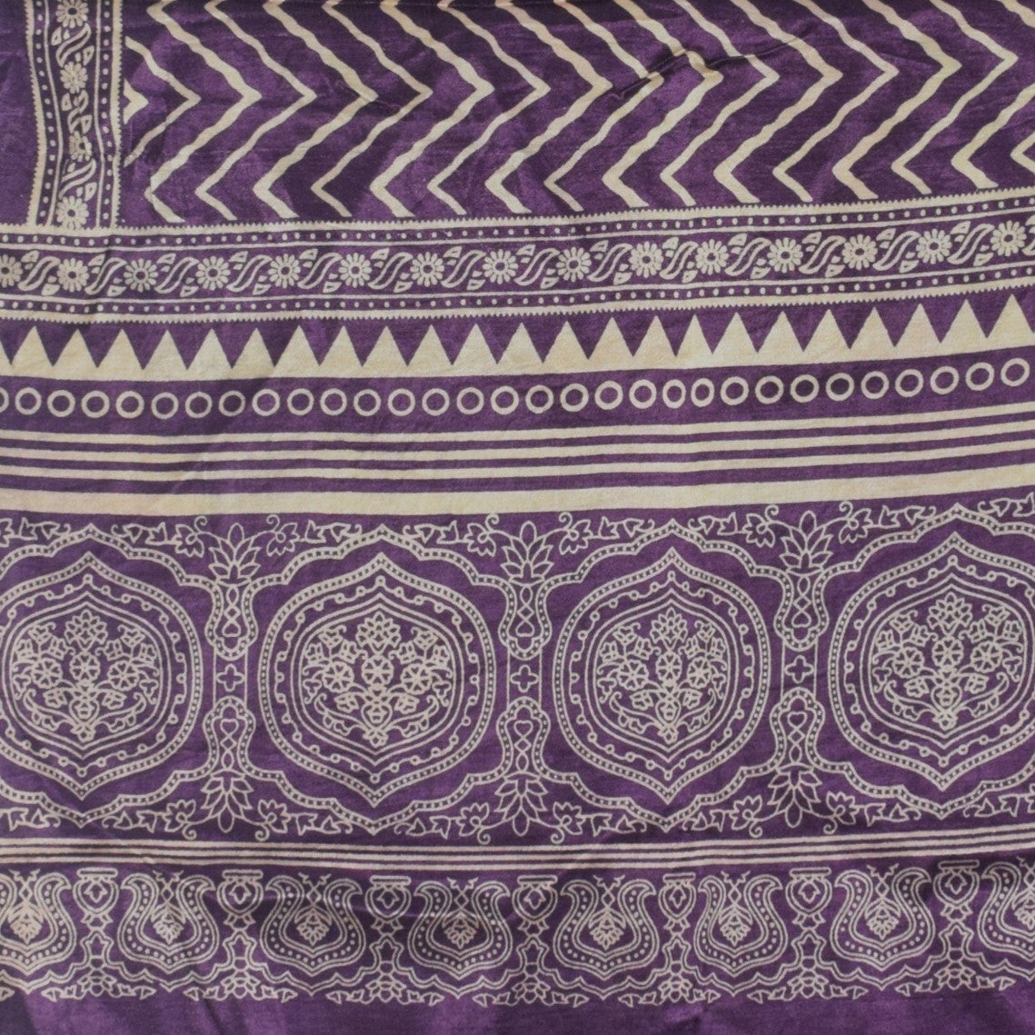 Laheryu Print Mashru Silk Two Colour Print Screen Print Hand Printed Stole  - 2.1 Mtr Length   -  SKU : RD25703A